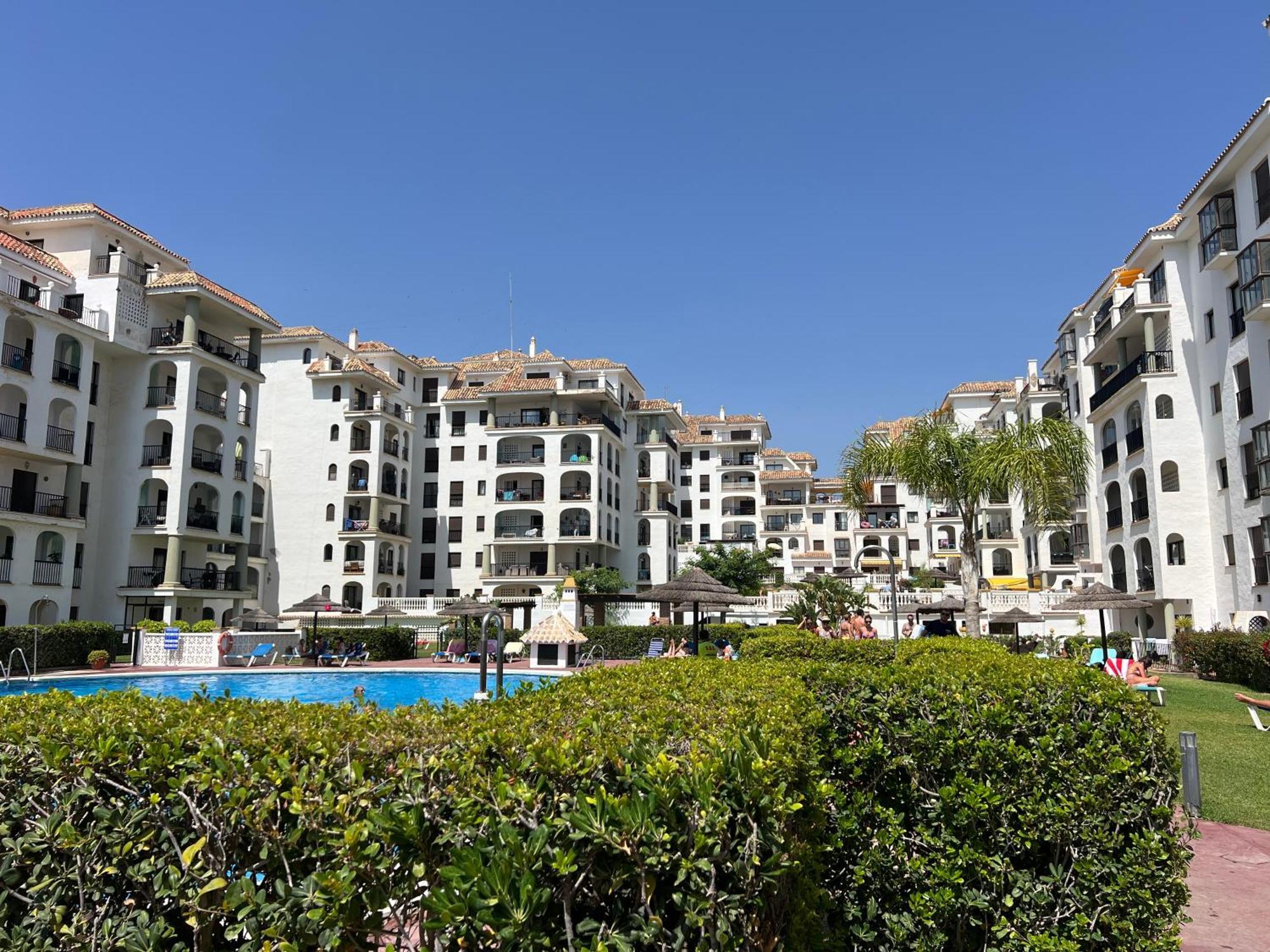 Puerto De La Duquesa Lägenhet Manilva Exteriör bild